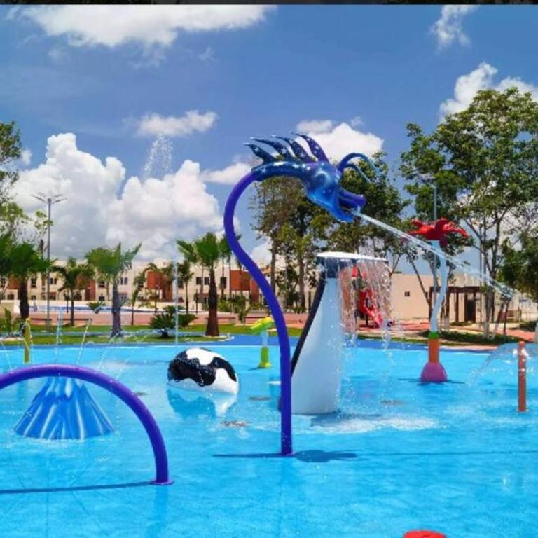 Family accommodation with pool and water park - Casa de 2 dormitorios - 2
