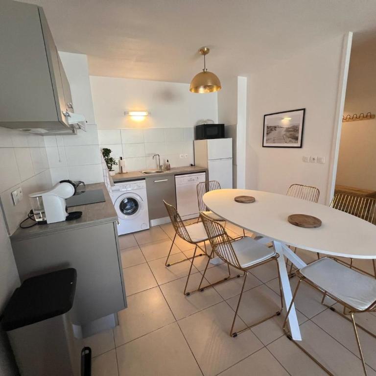 Appartement centre Arcachon, proche plage, 6 couchages, balcon, parking, Wifi inclus - FR-1-474-258 - Appartement - 6