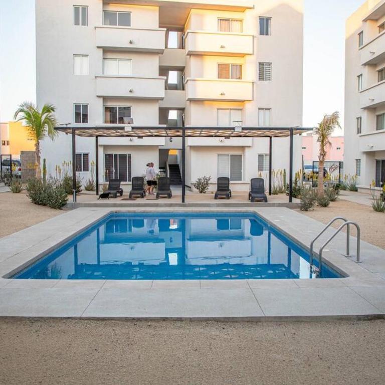 Downtown Beach Condo w/ Pool - Apartamento de 2 dormitorios - 9