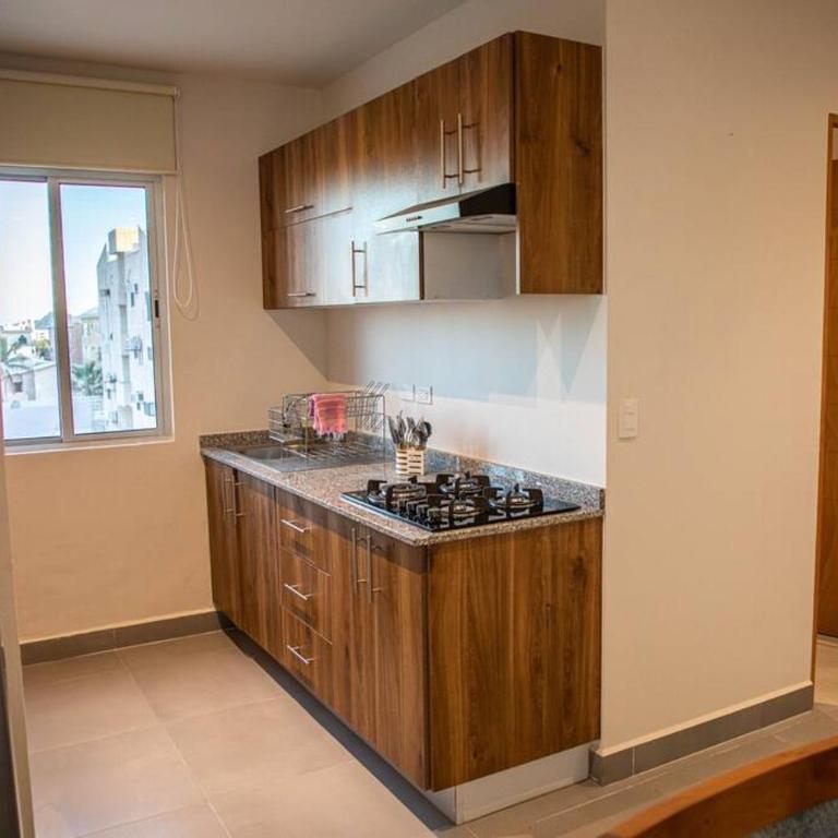 Downtown Beach Condo w/ Pool - Apartamento de 2 dormitorios - 20