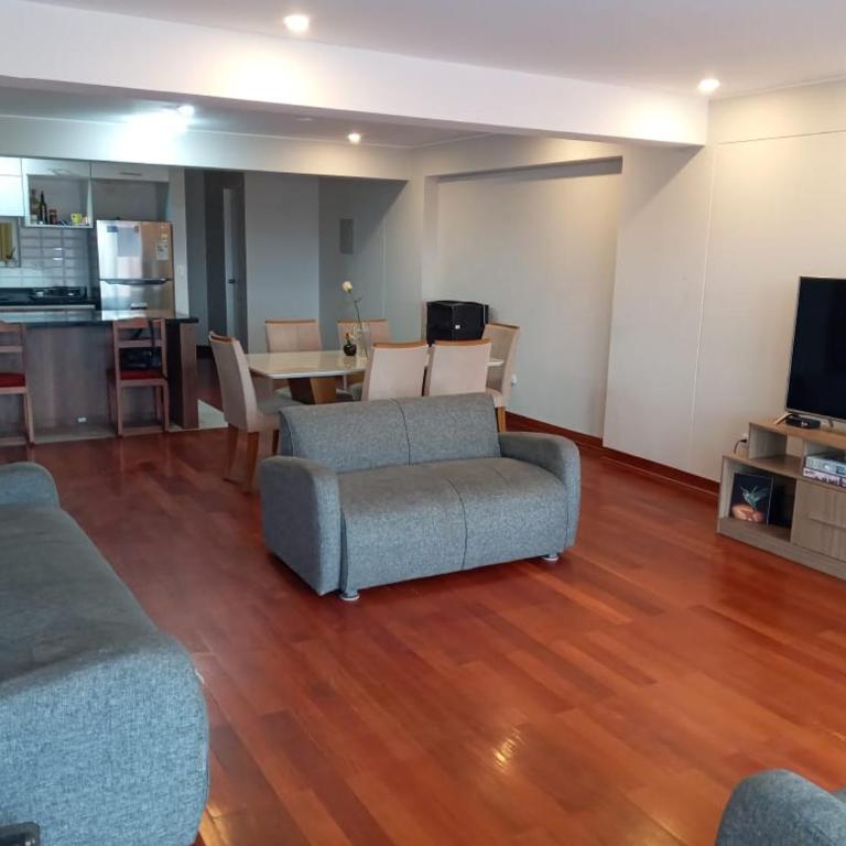 DEPARTAMENTO AMOBLADO EN LA URBANIZACION MAGISTERIO - Three-Bedroom Apartment - 3
