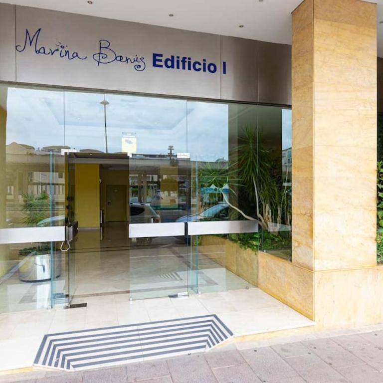 MARBELLA HOME RENTALS - Marina Banus, Puerto Banus, 2BR Modern, parking & pool - Apartamento de 2 dormitorios - 23