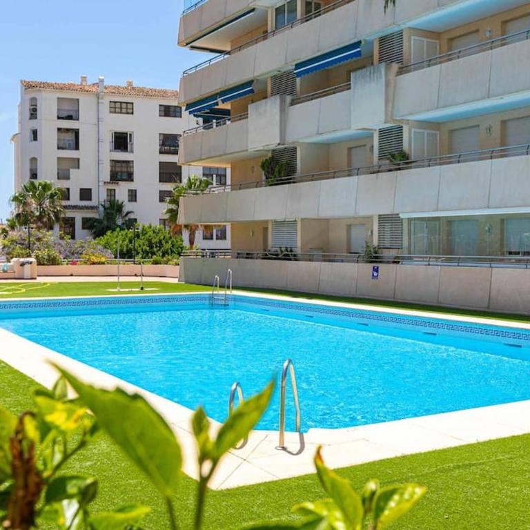 MARBELLA HOME RENTALS - Marina Banus, Puerto Banus, 2BR Modern, parking & pool - Apartamento de 2 dormitorios - 19