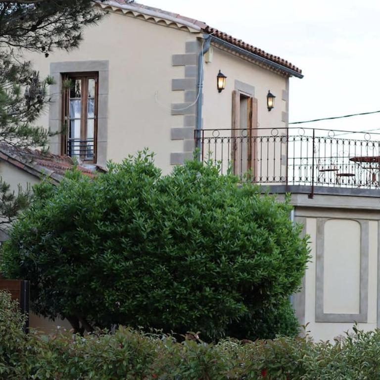 Maison de charme avec vue sur la cité médiévale. - Casa de 3 dormitorios - 1