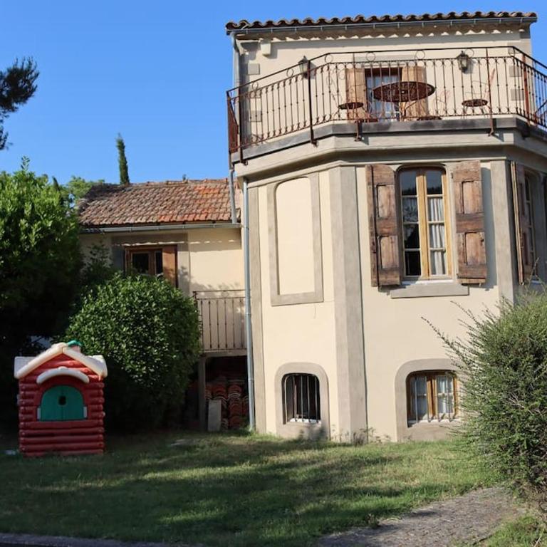 Maison de charme avec vue sur la cité médiévale. - Casa de 3 dormitorios - 7