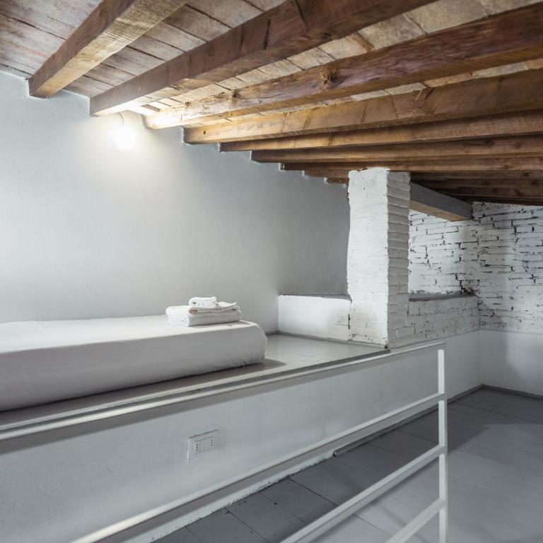 Le Casine Firenze - Camera Familiare - 8