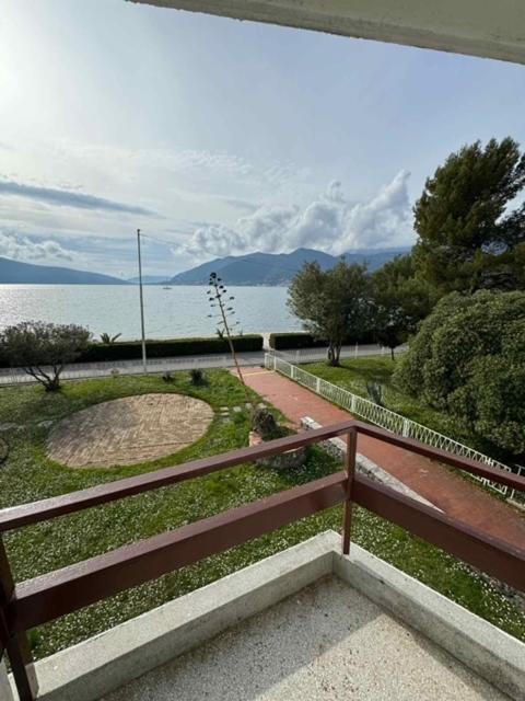 Hotel Kamelija - Double Room with Balcony and Sea View - 6