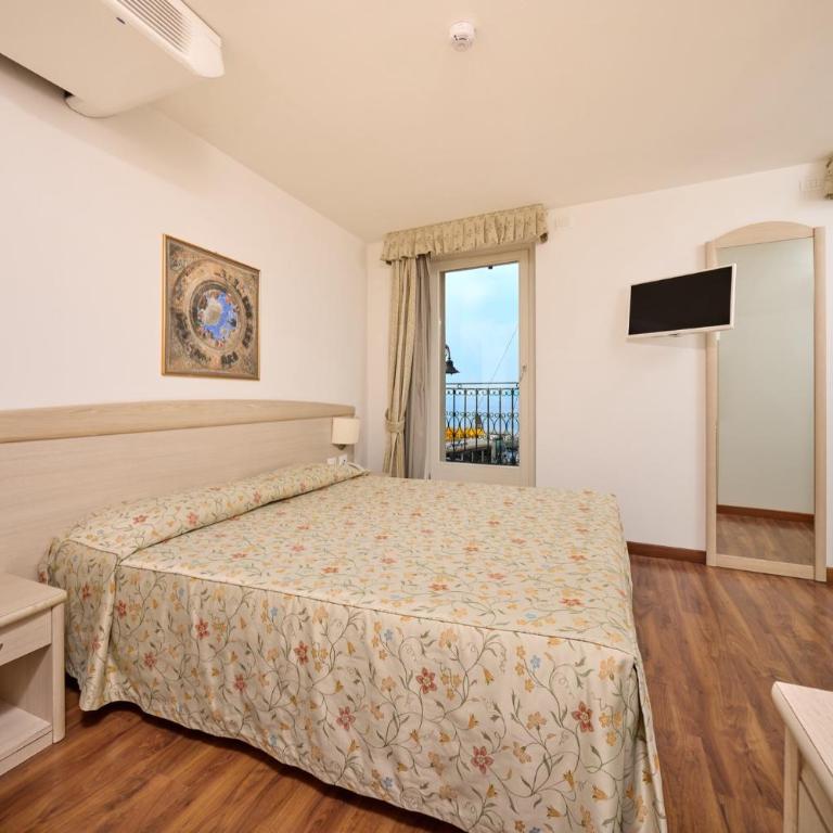 Hotel San Marco - Camera Matrimoniale/Doppia con Letti Singoli con Balcone e Vista Lago - 3
