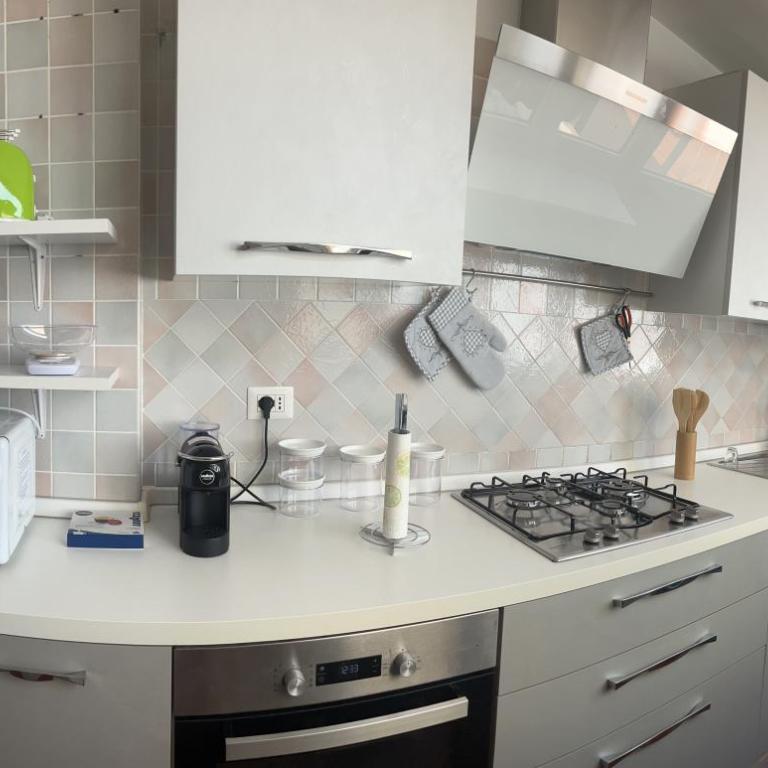 I Fiori - Appartamento con 2 Camere da Letto - 8