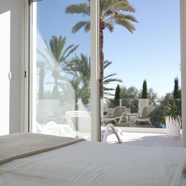Designvilla with breathtaking view for 14 guests - Villa - 36