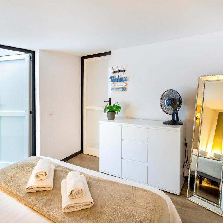 Casa BOSS Modern Villa with Studio Pool and Air Conditioning - Casa de 5 dormitorios - 15