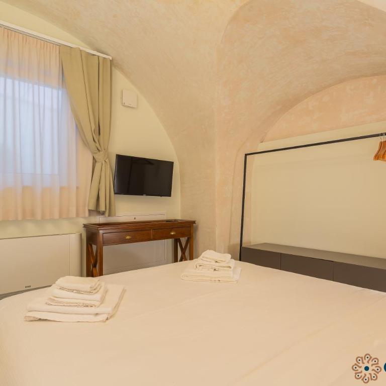 Zema Home by Apulia Accommodation - Quadruple Room with Private Bathroom - 6