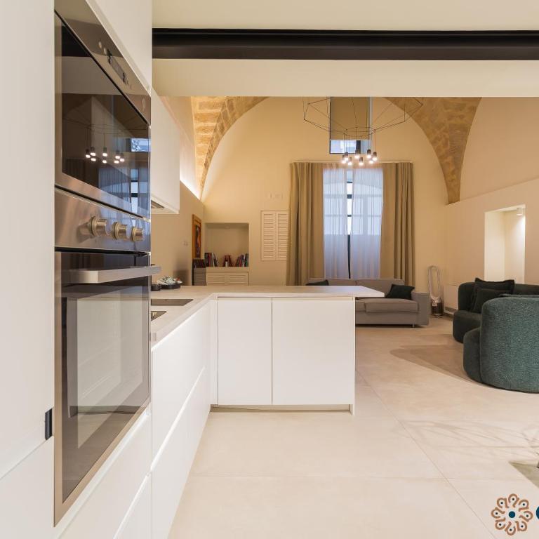 Zema Home by Apulia Accommodation - Quadruple Room with Private Bathroom - 11