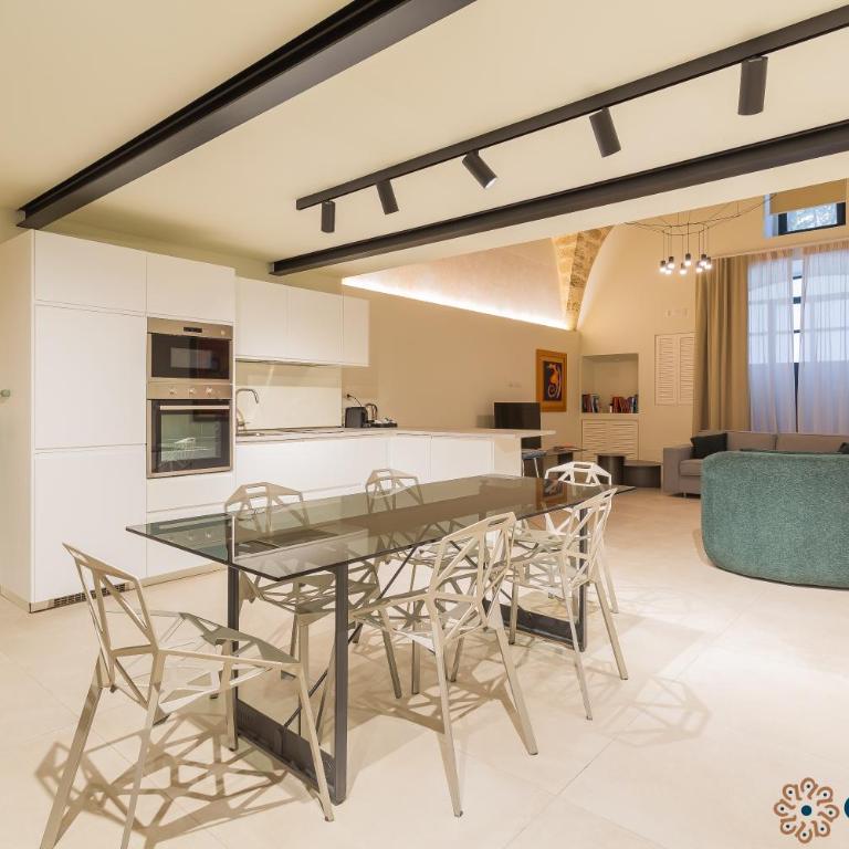 Zema Home by Apulia Accommodation - Quadruple Room with Private Bathroom - 19