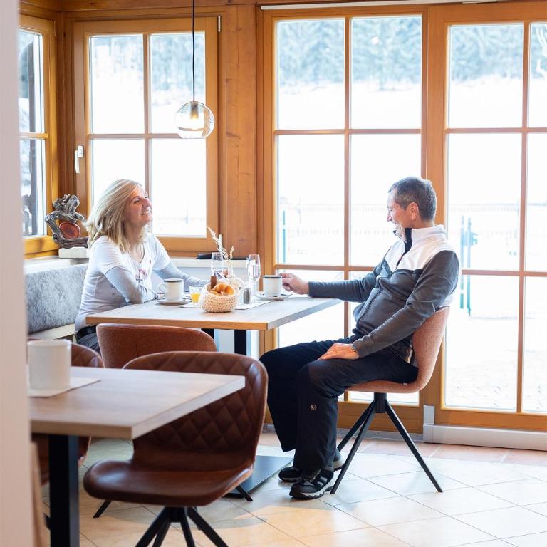 Ferienhaus Helmuth Oberreiter - Doppelzimmer mit Balkon - 2