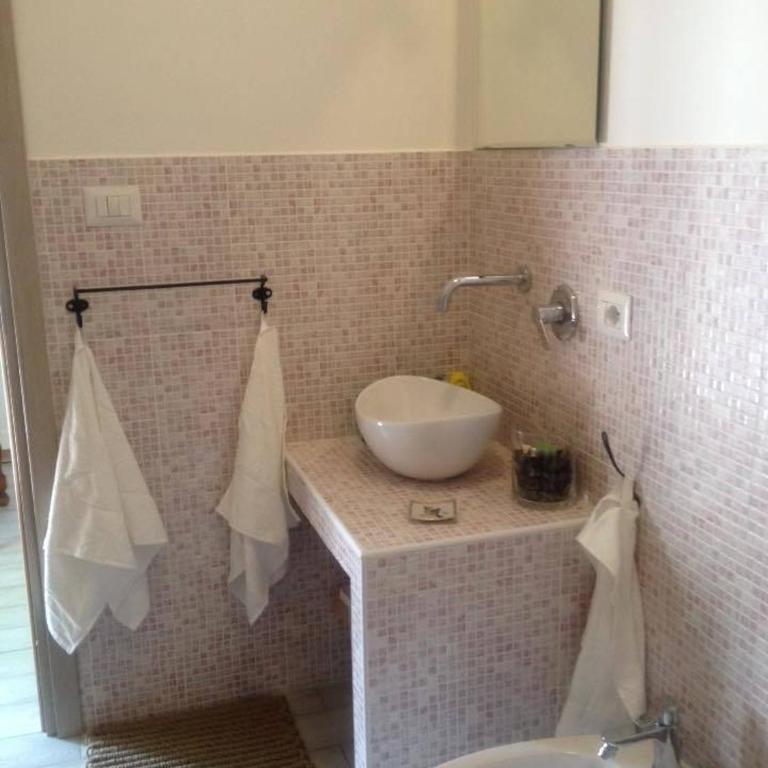 Salerno Inn B&B - Camera Matrimoniale Standard - 8
