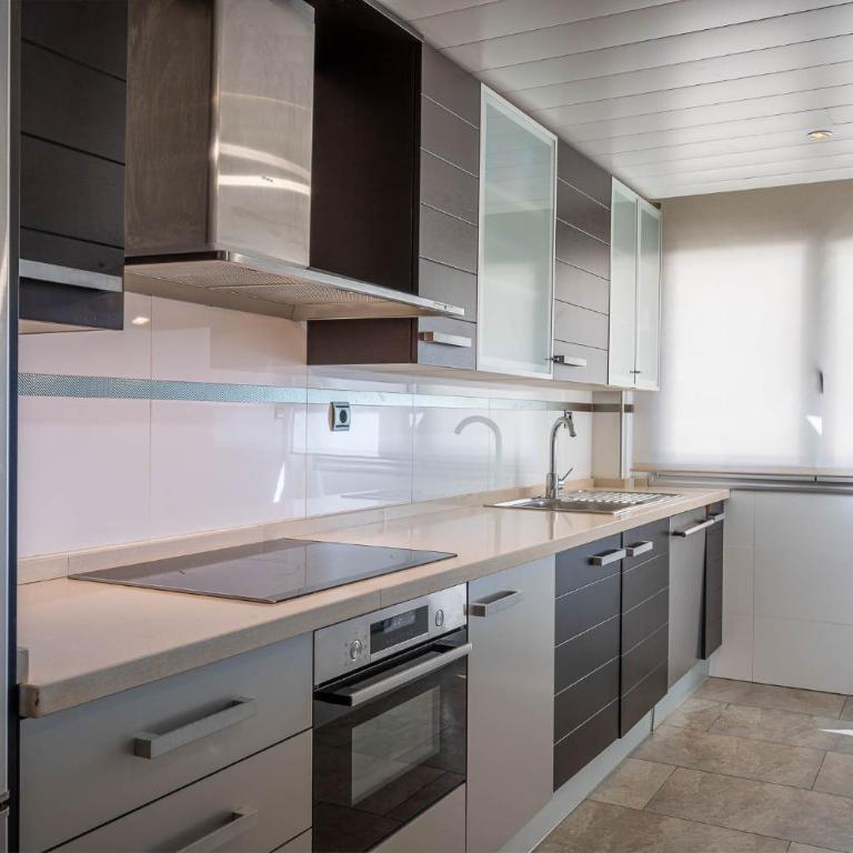 AT062 Planta baja en 1ra línea con salida a la piscina, completamente equipado - Apartamento de 3 dormitorios - 17