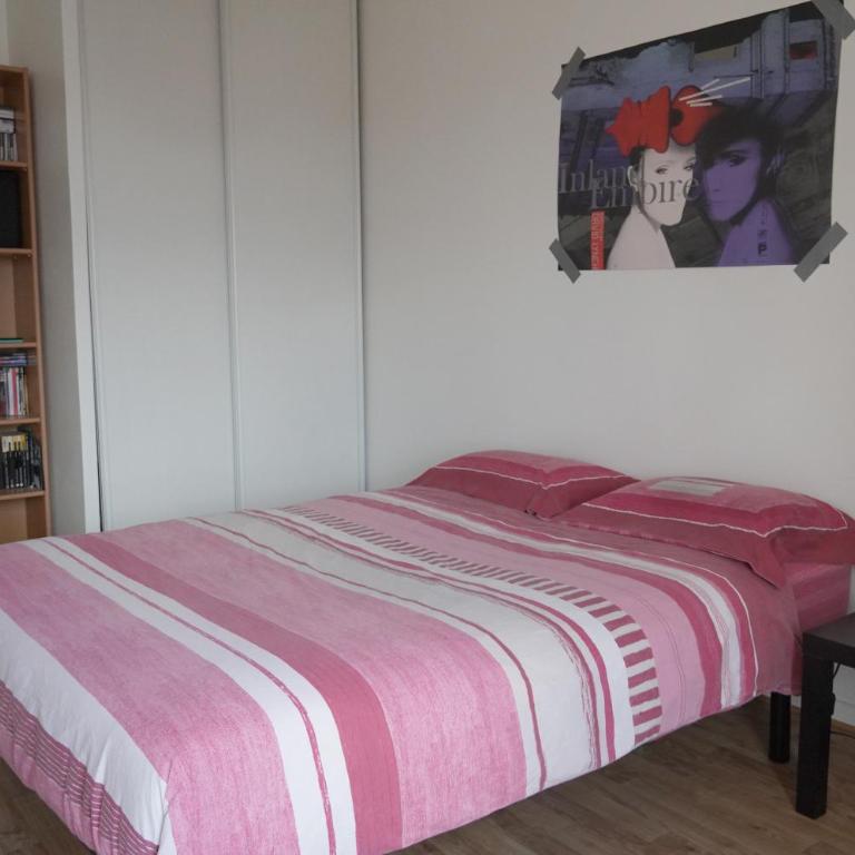 chambre privée POUR FEMME UNIQUEMENT dans appartement à partager - 15 minutes Paris-10 minutes stade de France - Double Room - 15