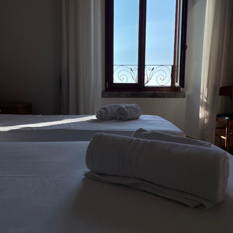 Palazzo Durante - Camera Matrimoniale/Doppia con Letti Singoli con Vista Mare - 2