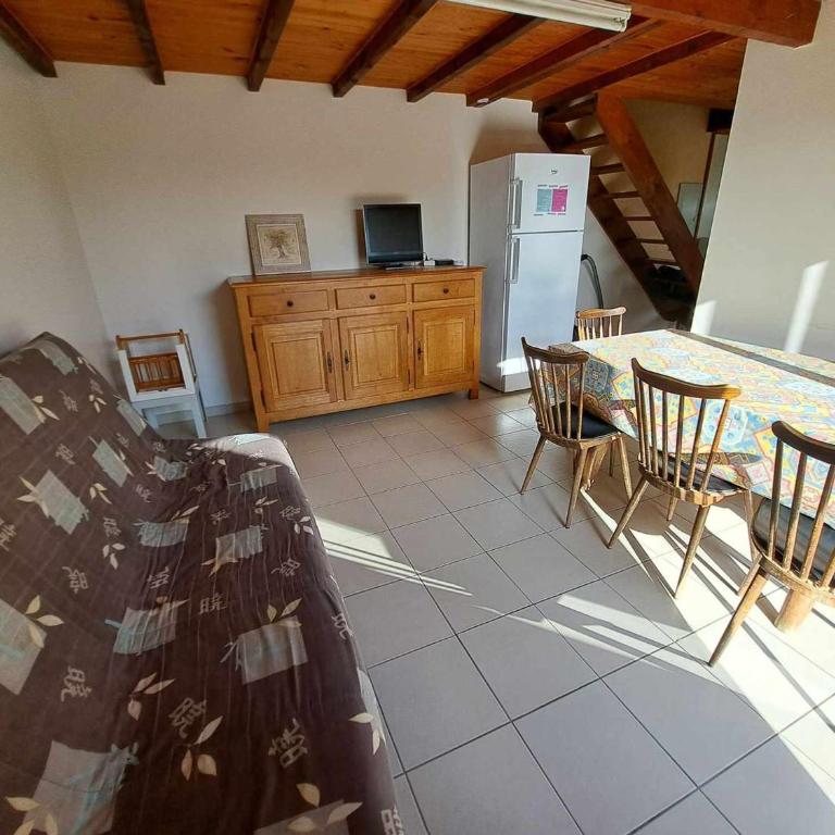 Spacieuse maison 4 pièces, 8 couchages, terrasse, parking privé, proche Marseillan plages - FR-1-326-420 - Ferienhaus - 2