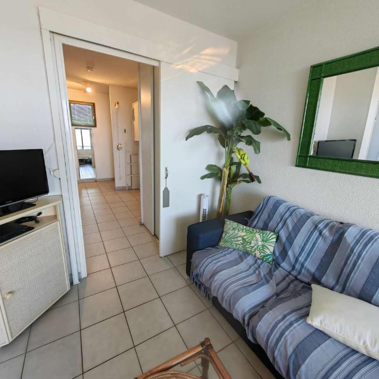 Charmant T2 avec Terrasse et Vue Mer à 50m de la Plage, Résidence avec Piscine - FR-1-607-11 - Appartement (6 Adultes) - 12