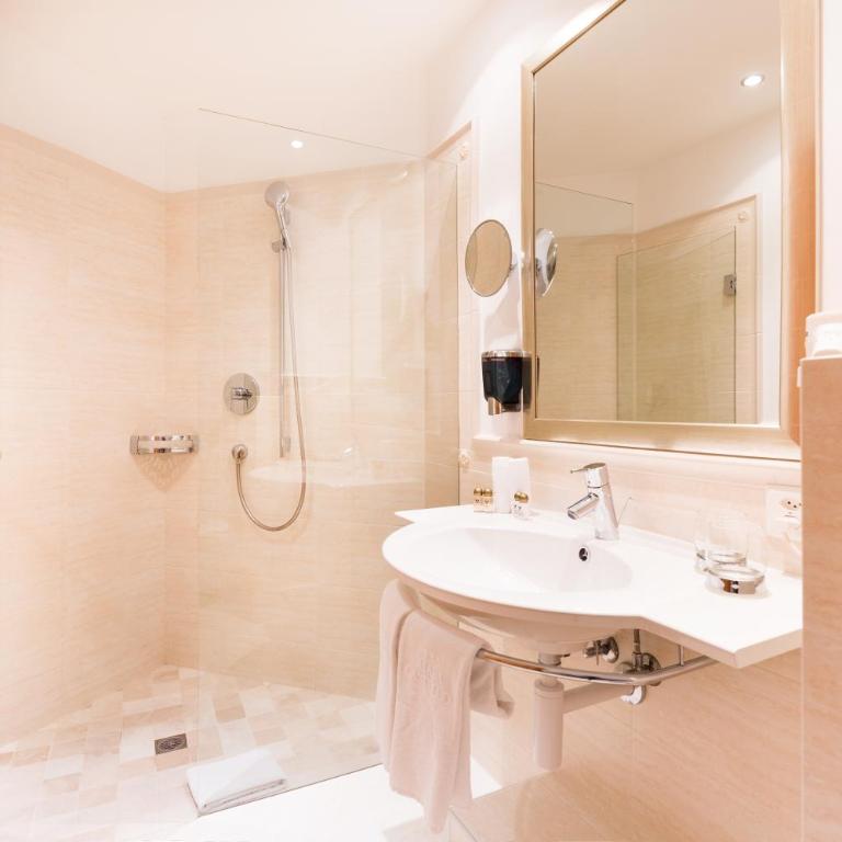 Chasa Castello relax & spa - Deluxe Doppelzimmer - 1