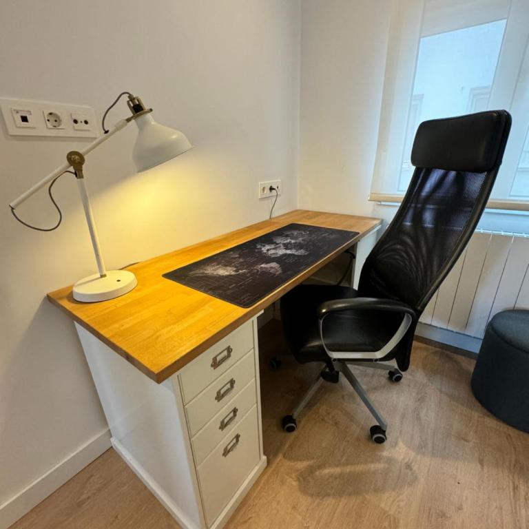 Piso de 2 habitaciones en centro, zona muy tranquila con playa a 2 min andando - Apartamento de 2 dormitorios - 10