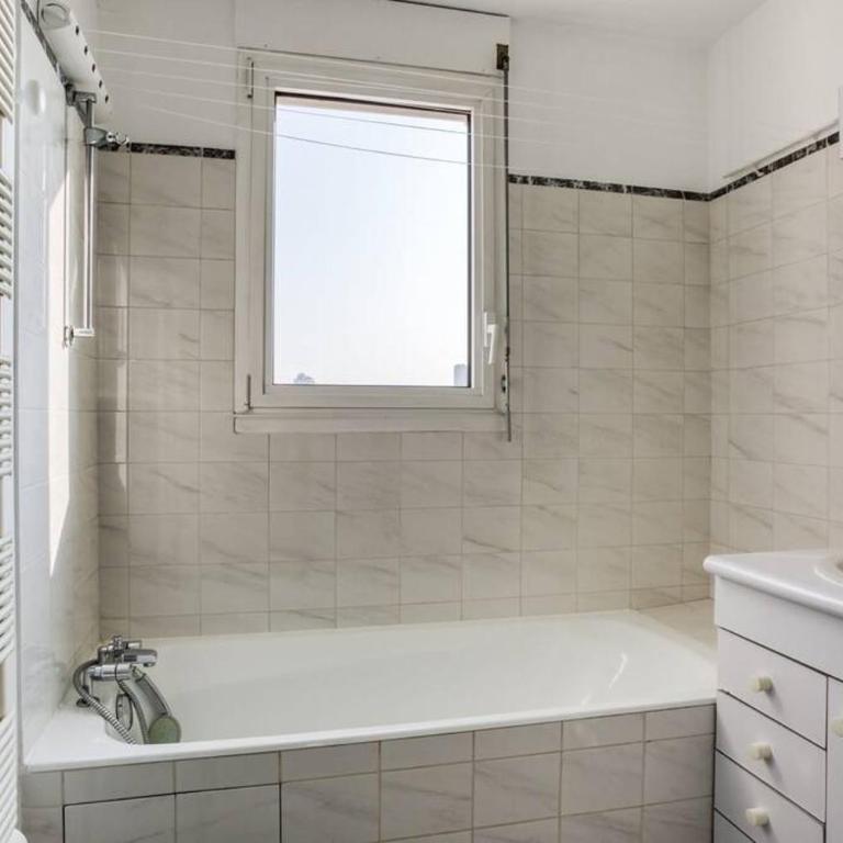 Superb duplex with stunning view of Eiffel Tower - Appartement 3 Chambres - 33