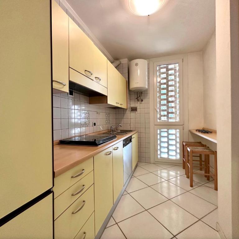 Residence Vera 101 - Carraro Immobiliare - Family Apartments - Appartamento con 3 Camere da Letto - 5