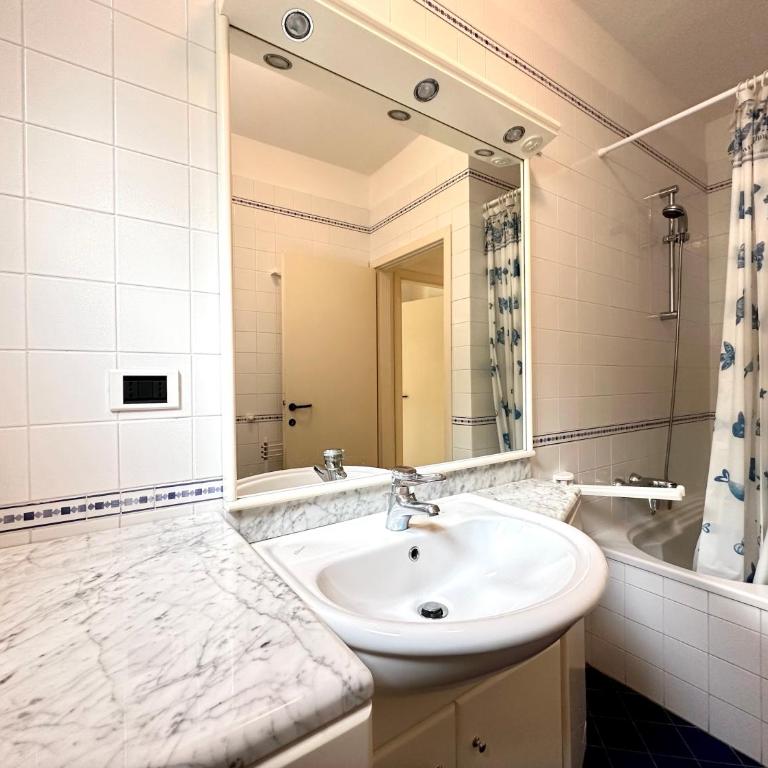 Residence Vera 101 - Carraro Immobiliare - Family Apartments - Appartamento con 3 Camere da Letto - 10