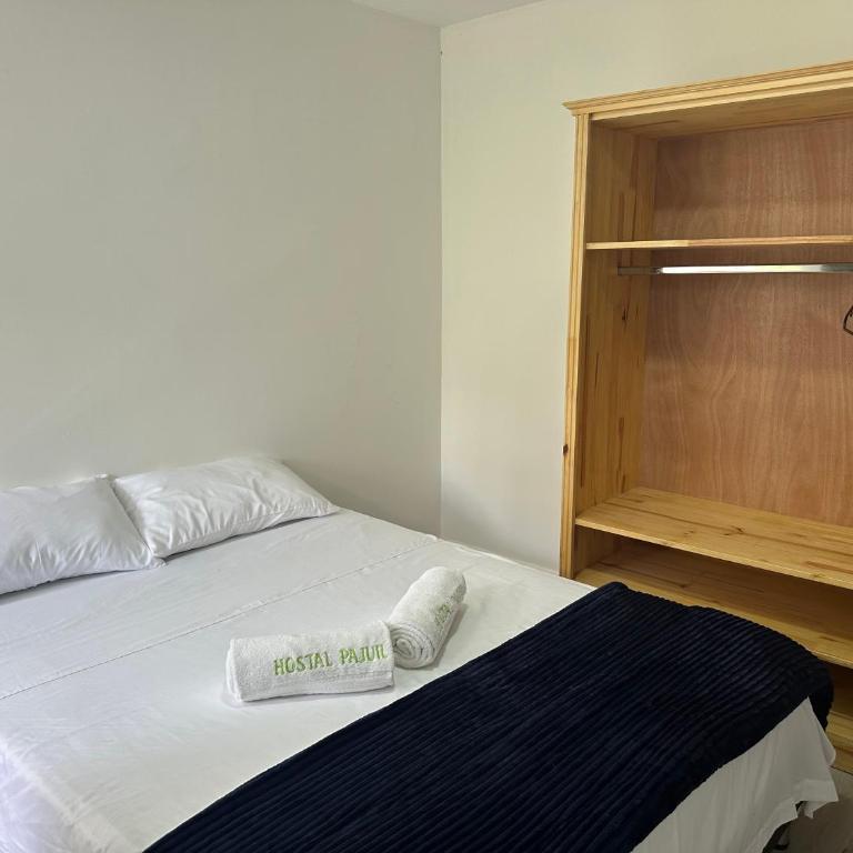 Hostal Pajuil - Habitación Doble con baño privado - 3