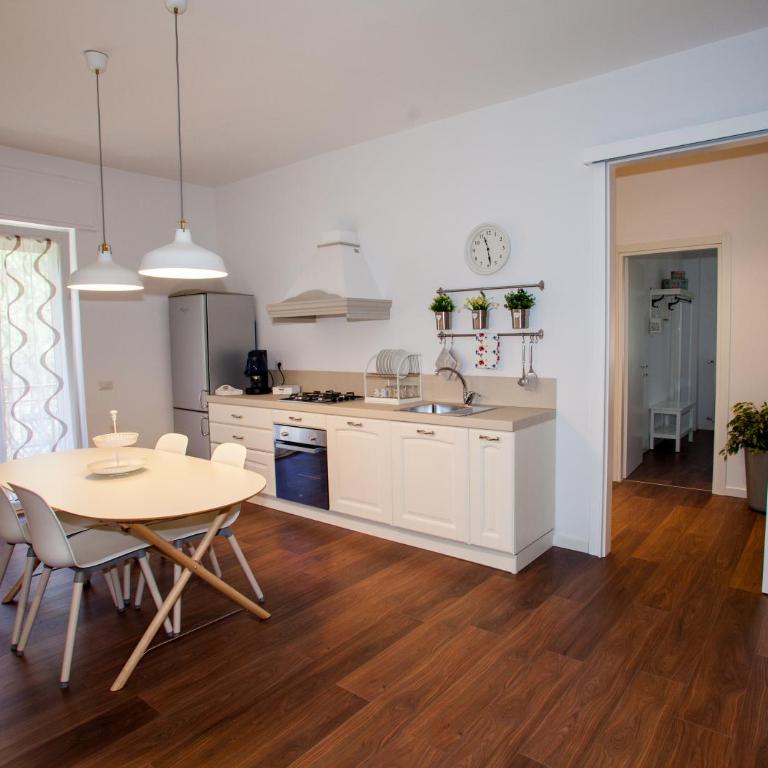 Oikos - Appartamento con 2 Camere da Letto - 3