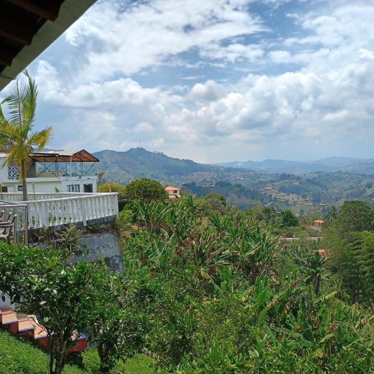 Finca con vista al embalse y jacuzzi - Casa de 3 dormitorios - 49
