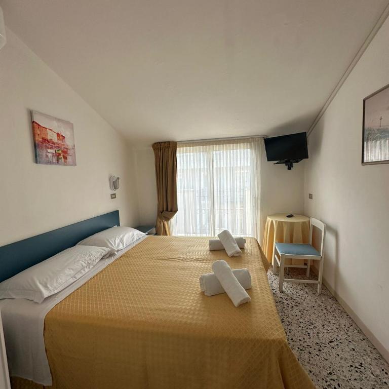 Hotel Till - Camera Matrimoniale Superior - 1