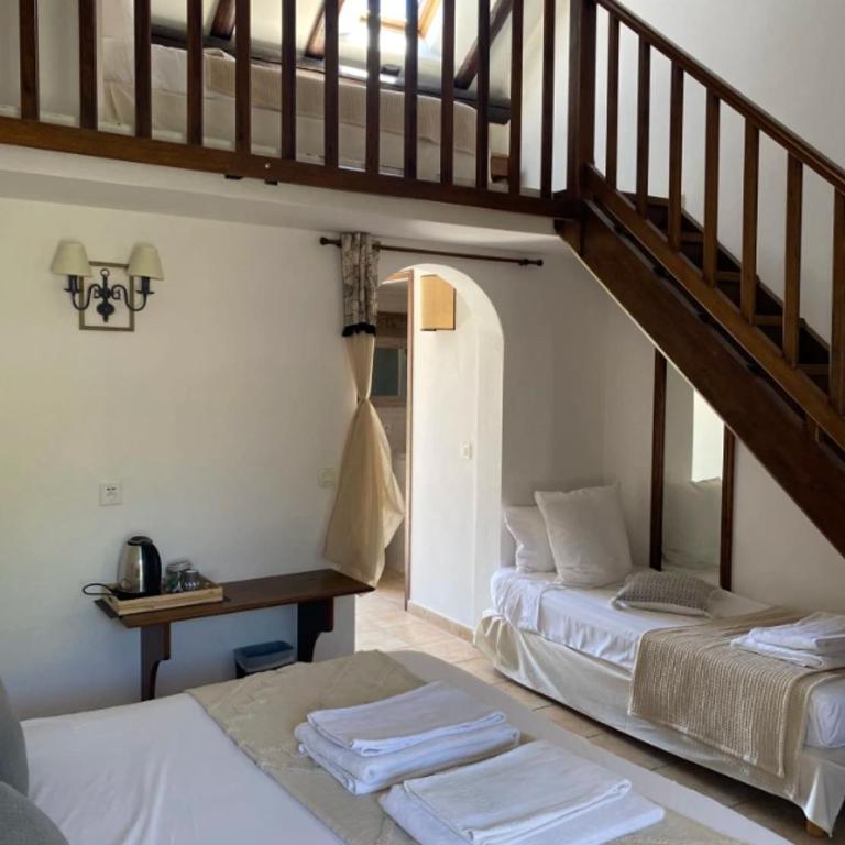 Hôtel du Pont Blanc - Chambre Signature - Gîte de Gardian - 5