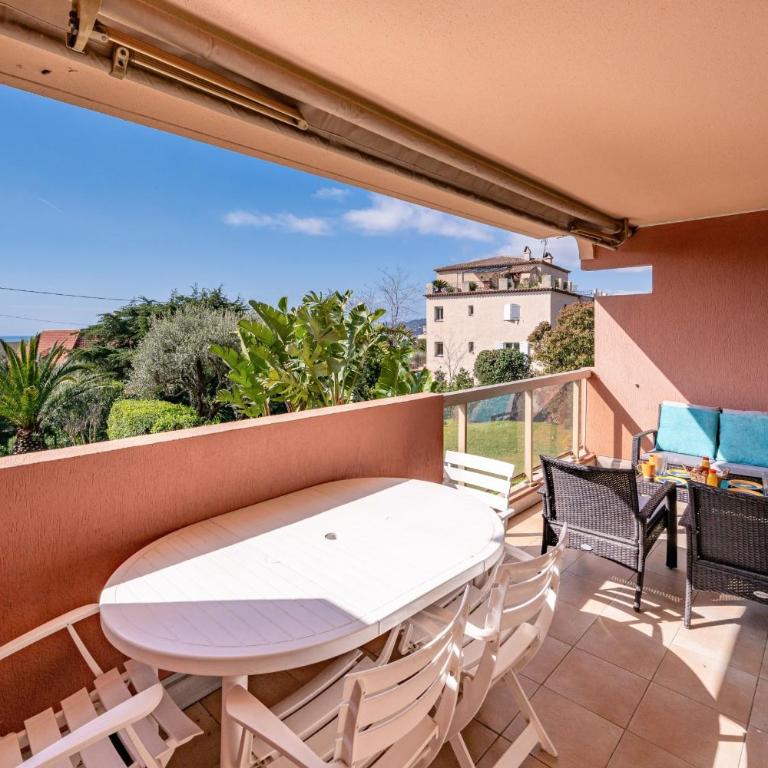 LA BADINE Appartement AirCo Pool for 4 By Sunset - Appartement - 10