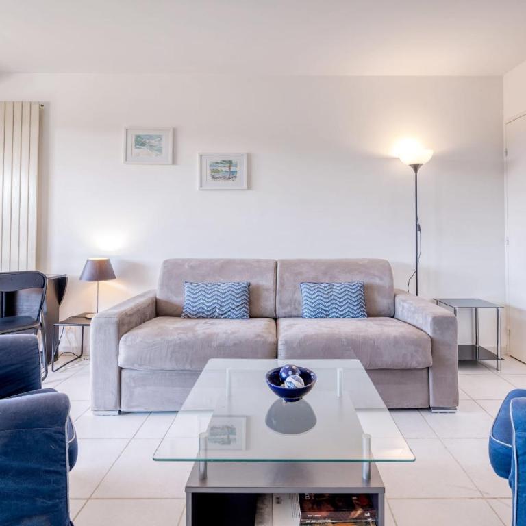 LA BADINE Appartement AirCo Pool for 4 By Sunset - Appartement - 13