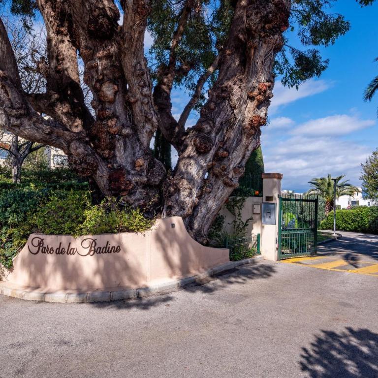 LA BADINE Appartement AirCo Pool for 4 By Sunset - Appartement - 24