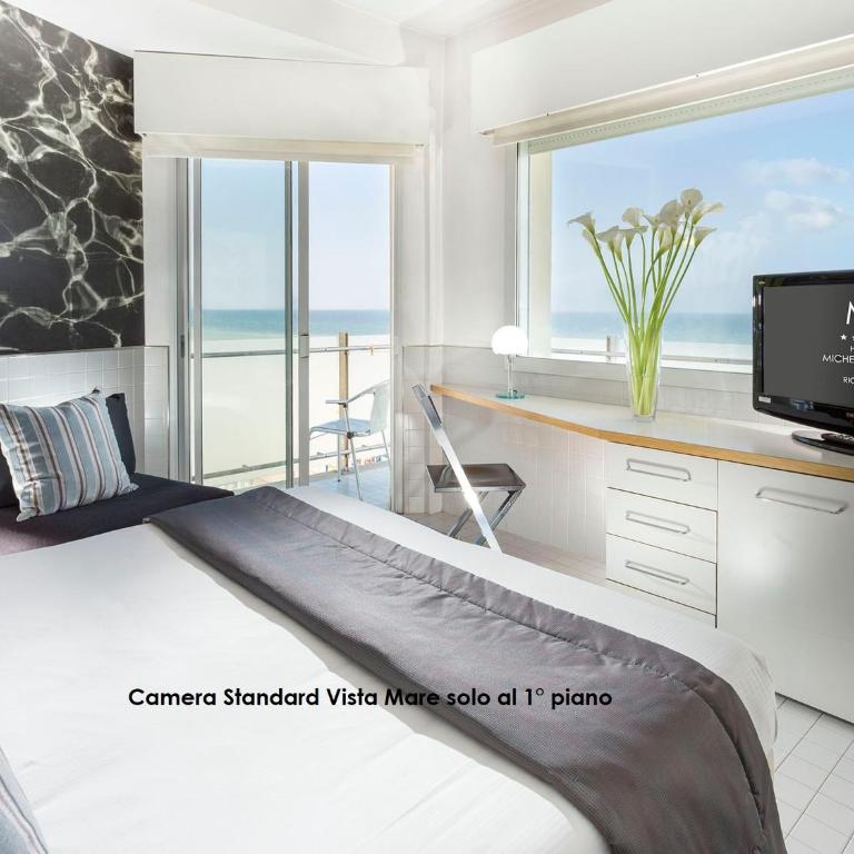 Hotel Michelangelo - Standard Double or Twin Room with Sea View - 4