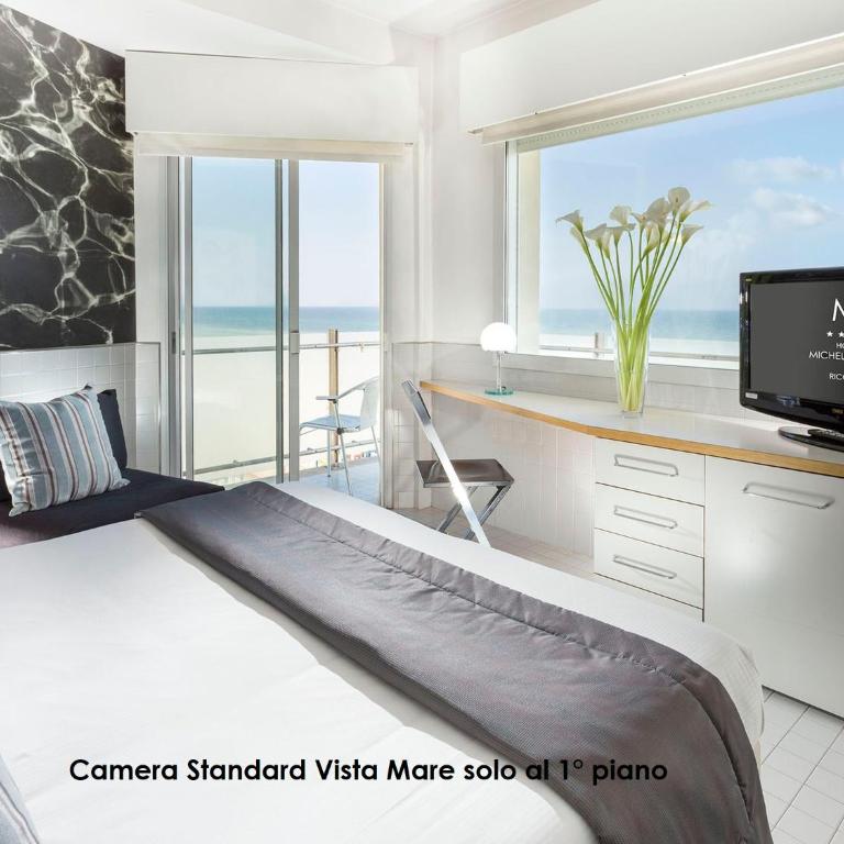 Hotel Michelangelo - Standard Double or Twin Room with Sea View - 3