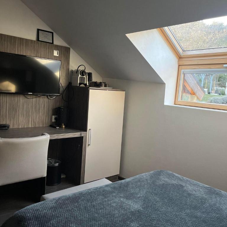 Les Olivades - Chambre Double ou Lits Jumeaux Économique - 2