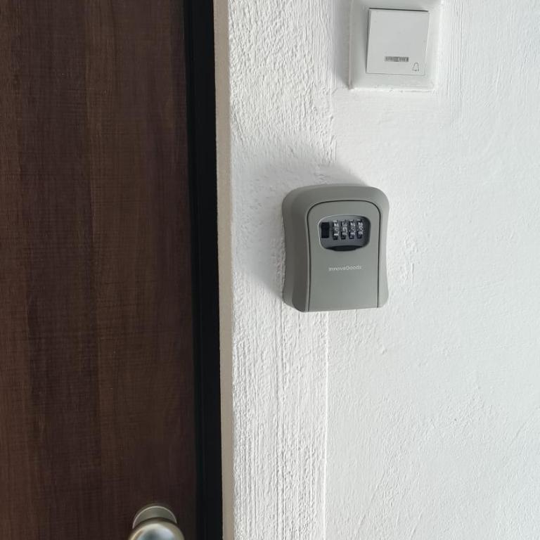 Cozy, Nice & Quiet apartment Lucky Sarajevo - Free public parking - Standardni Apartman - 4