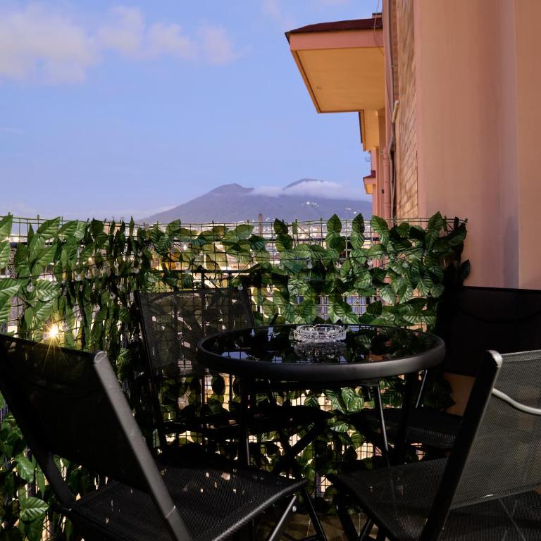 Napoli Central Lumina Suites - Camera Quadrupla Premium - 8