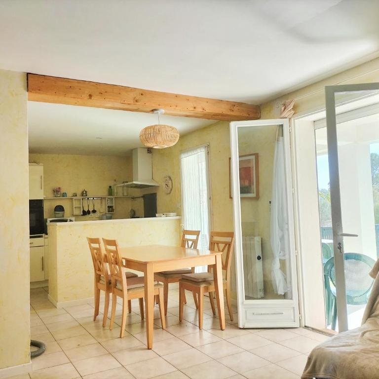 Rez de villa au calme proche de la plage - Appartement 1 Chambre - 2