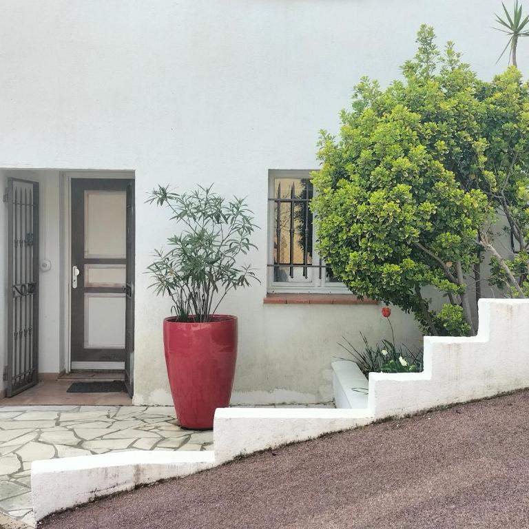 Rez de villa au calme proche de la plage - Appartement 1 Chambre - 3