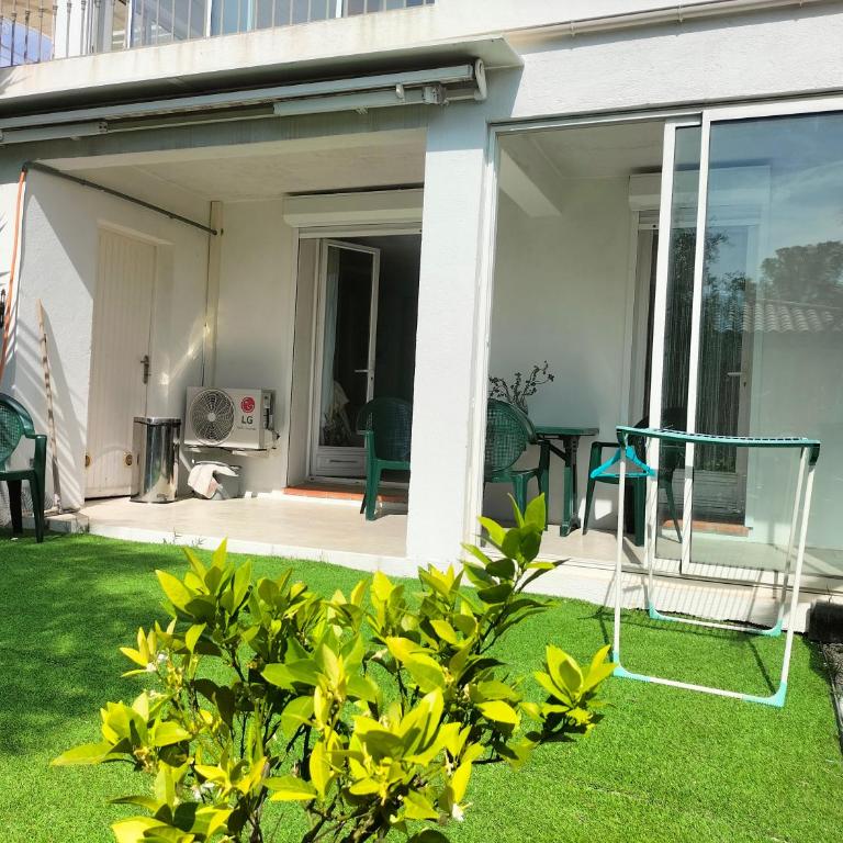 Rez de villa au calme proche de la plage - Appartement 1 Chambre - 4