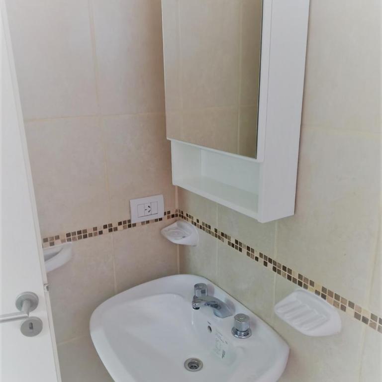 DEPARTAMENTO GENESIS,PLANTA BAJA DOS PERSONAS. - Apartamento de 1 dormitorio - 17
