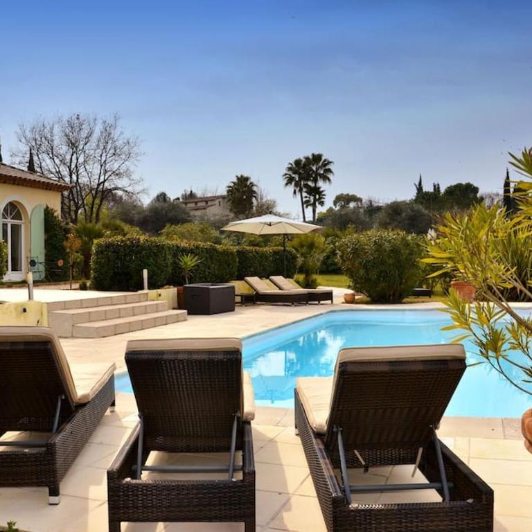 Exclusive Luxury Villa in Valbonne - Villa - 1