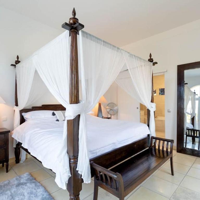 Exclusive Luxury Villa in Valbonne - Villa - 3