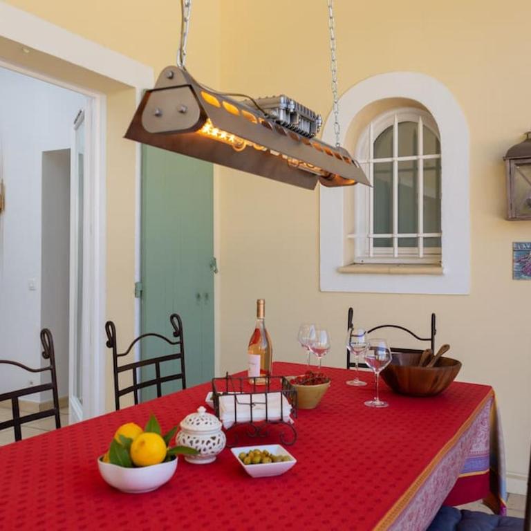 Exclusive Luxury Villa in Valbonne - Villa - 72